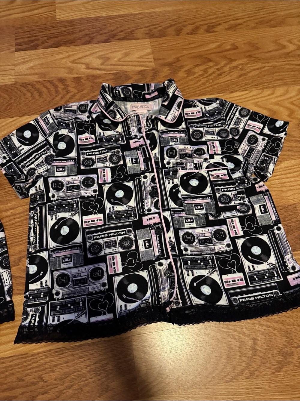 Paris Hilton Black & Pink Cassette and Record Girls Pajama Set - Picture 3 of 4